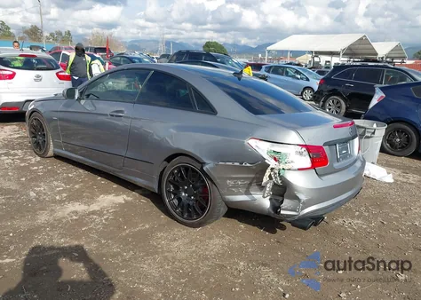 2010 Mercedes-Benz E 550 from USA, damaged, VIN WDDKJ7CB9AF011854